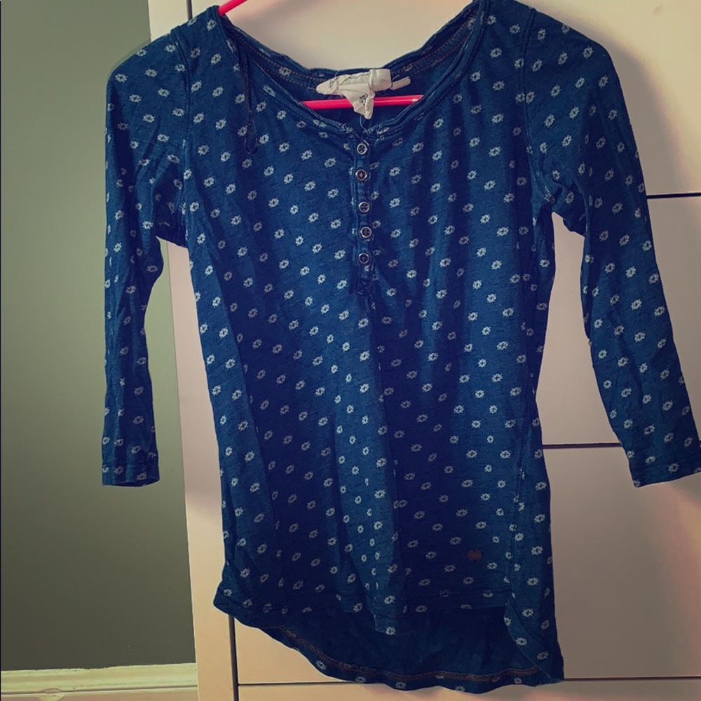 3/4 Sleeves Blue Top with White Flowers
